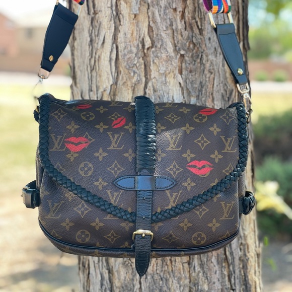 Louis Vuitton Handbags - 💝 ART handmade 💖 Louis Vuitton Saumur 30 bag